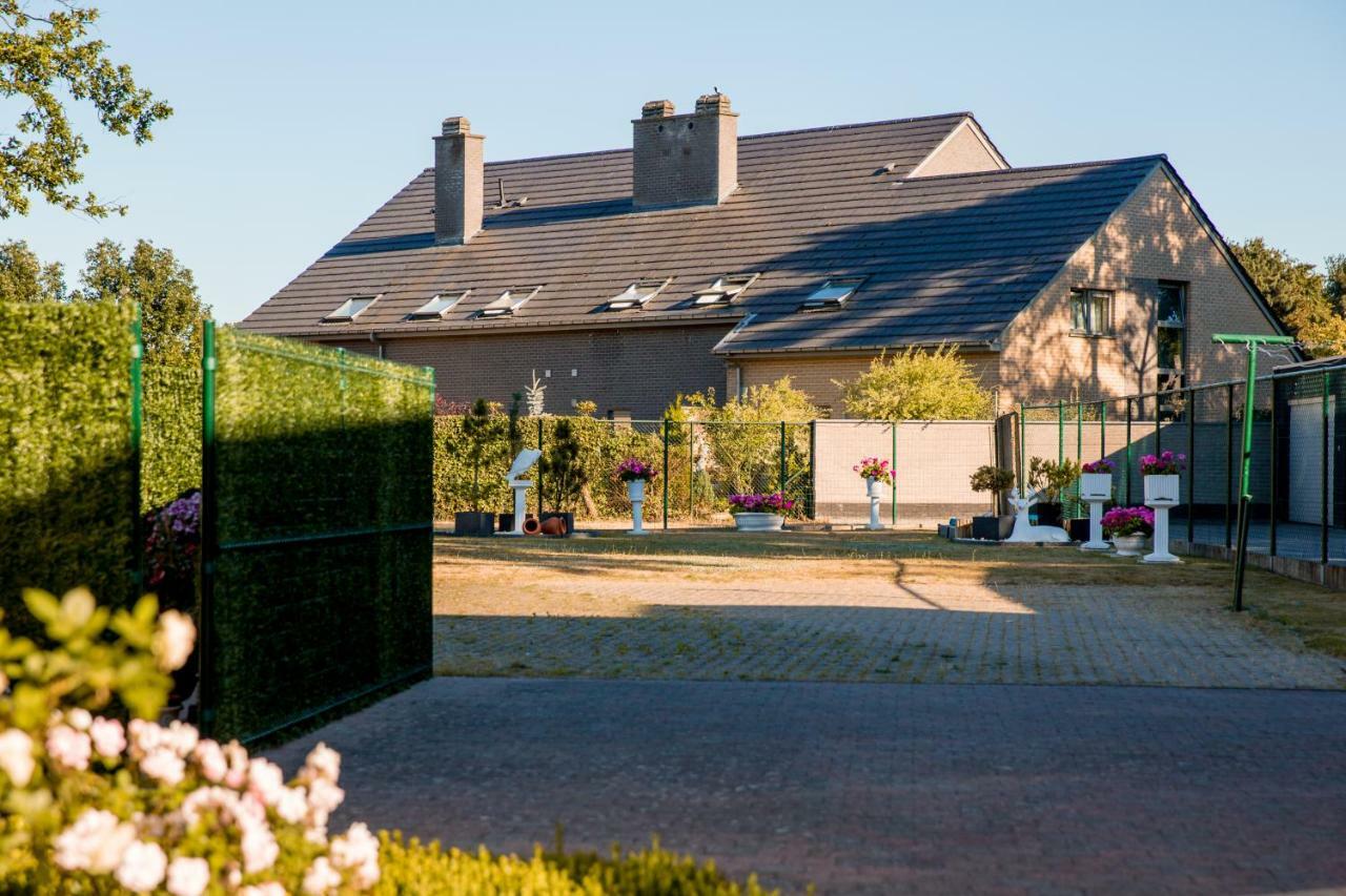 Casa Roman Zonhoven Eksteriør billede